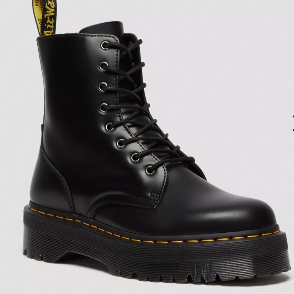 Dr. Martens Jadon Boot Smooth Leather Platforms